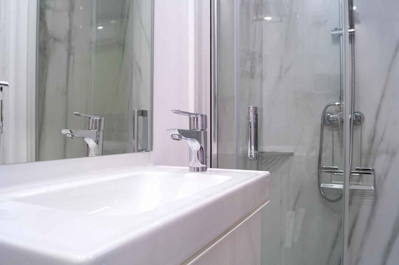 Moncloa Room Apartments Madrid Eksteriør bilde